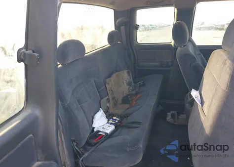 2000 Chevrolet Silverado 1500 Ls из США, поврежденный, VIN 1GCEK19T9YZ303711